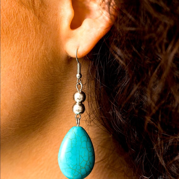 AMY - Picture 3 of 3